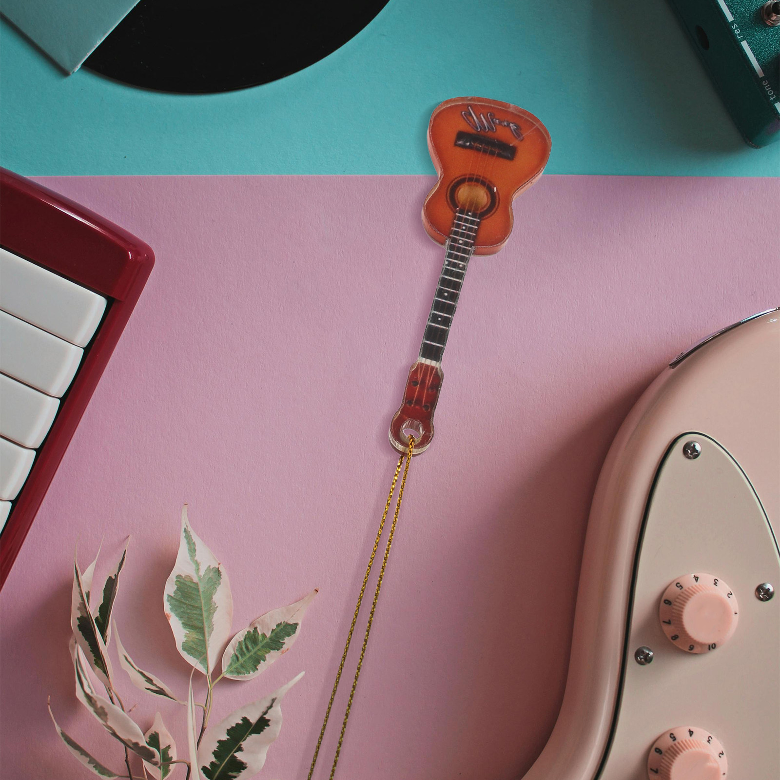 10 stuks miniatuur gitaar kers - Musical Instrument Xmas Ornaments recensie en prijs